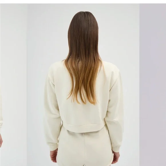 Renggli Cream Terry Crewneck Sweatshirt and Shorts Set. - Picture 2 of 8